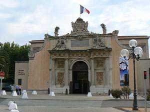 ancienne porte de l'arsenal